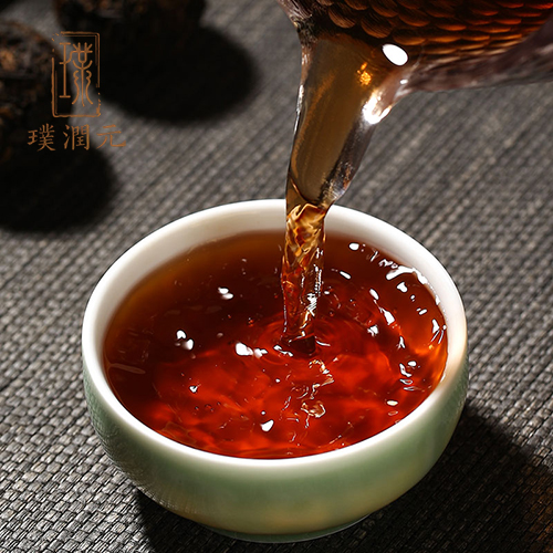 A guide to identifying fake teas from old and medium-aged tea: a comprehensive guide to fighting fakes from packaging to tea soup